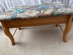 lot 79 image: Ottoman Storage Bench - Cabriole Oak Legs, Tapestry Upholstery
