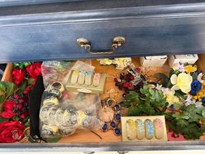 lot 311 image: Napkin Rings - Large Variety of Floral & Lace Styles (Assorted Sets)