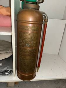 lot 451 image: Reliance Fire Extinguisher - W.S. Nott Co., Minneapolis MN - Antique Copper