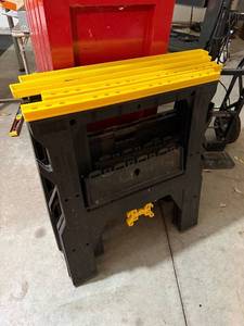 lot 457 image: 4 - 2 Sets StoreHorse Yellow-Top Portable Work Stand Sawhorse Black Base