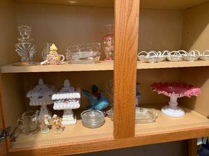 lot 479 image: Vintage Glassware & Porcelain Decor Lot Candlesticks, Vases, Cake Stands & Baskets