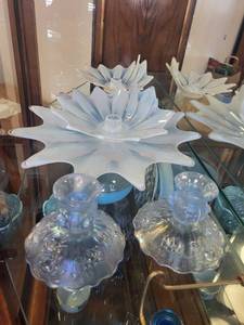 lot 118 image: Set of Opalescent Blue glass and Candle Holders