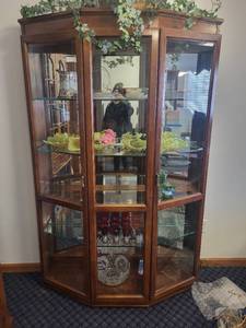 lot 124 image: Wood Framed Glass Corner Curio Cabinet with Lights