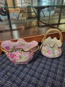 lot 145 image: Pair of Hand-Painted Porcelain Bowls with Floral and Gold Accents