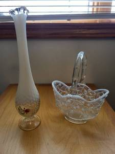 lot 164 image: White Embossed Glass Vase and Clear Glass Basket Set