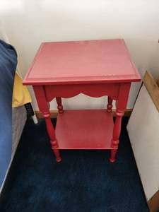 lot 193 image: Red Wood End Table with Lower Shelf