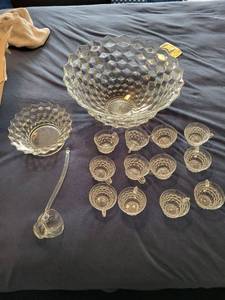 lot 205 image: 14-Piece Vintage Indiana Glass Diamond Point Punch Bowl Set
