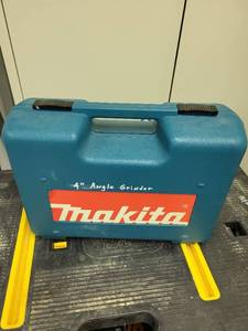lot 238 image: Makita 4.5 Inch Angle Grinder with Case and Accessories