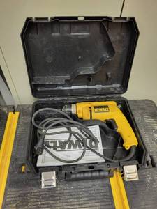 lot 242 image: DeWalt D21002 38-Inch VSR Drill with Case