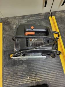 lot 253 image: Black & Decker Variable Speed Jig Saw