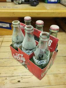 lot 283 image: Set of 6 Vintage Coca-Cola Classic Glass Bottles in Original Carrier