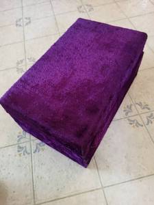 lot 385 image: Minnesota Vikings Collectible Football with Purple Display Case