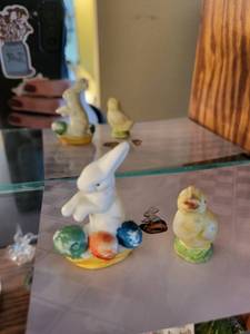 lot 394 image: Vintage Japan Easter Rabbit and Chick Ceramic Figurines