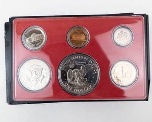 lot 81 image: 1975 Proof Set