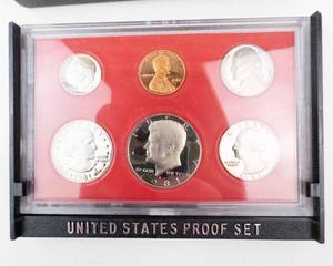 lot 84 image: 1981 Proof Set