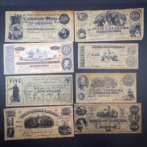 lot 152 image: 1 Envelope of replica Confederacy currency.