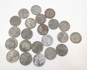 lot 166 image: 22 loose 1943 steel cents