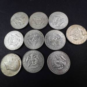 lot 258 image: 10) 40% silver Kennedy half dollars, Approx. 1.48 oz
