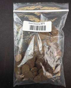 lot 371 image: Wheat Pennies - Lincoln Cent 1 lb Bag. CHECK DESCRIPTION
