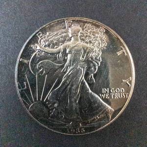 lot 66U image: 1986 Silver Eagle 1oz Fine Silver One Dollar Coin