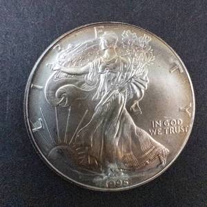 lot 66ZZ image: 1995 Silver Eagle 1oz Fine Silver One Dollar Coin