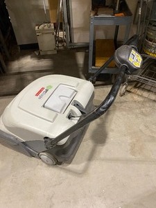 lot 14ET image: IPC Floor Scrubber (600868)