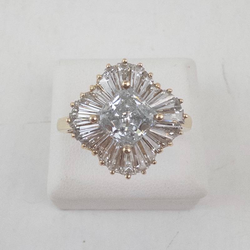 lot 2 image: Ladys 14K Yellow Gold Cubic Zirconia Ballerina Style Ring, Size 10