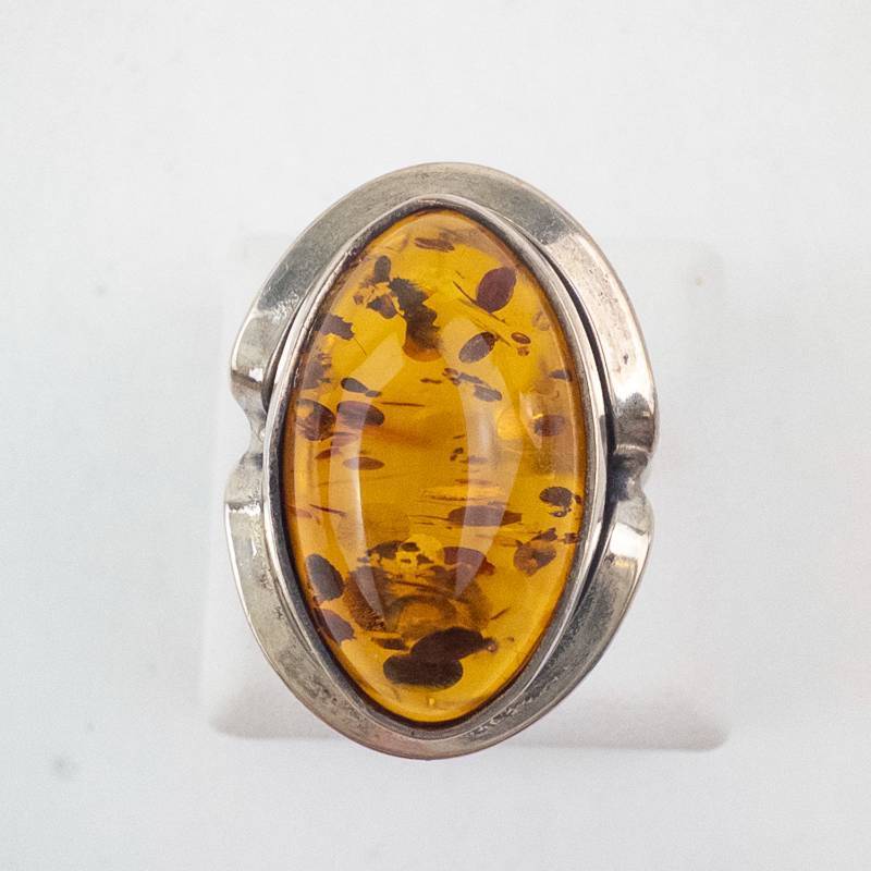 lot 33 image: Amber Ring - Sterling Silver 925 - Size 6