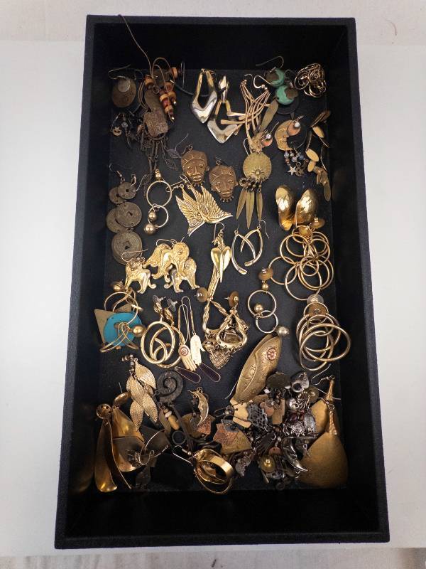 lot 63 image: Gold-Tone Costume Jewelry Lot - Assorted Earrings, Necklaces, Pendants, Rings