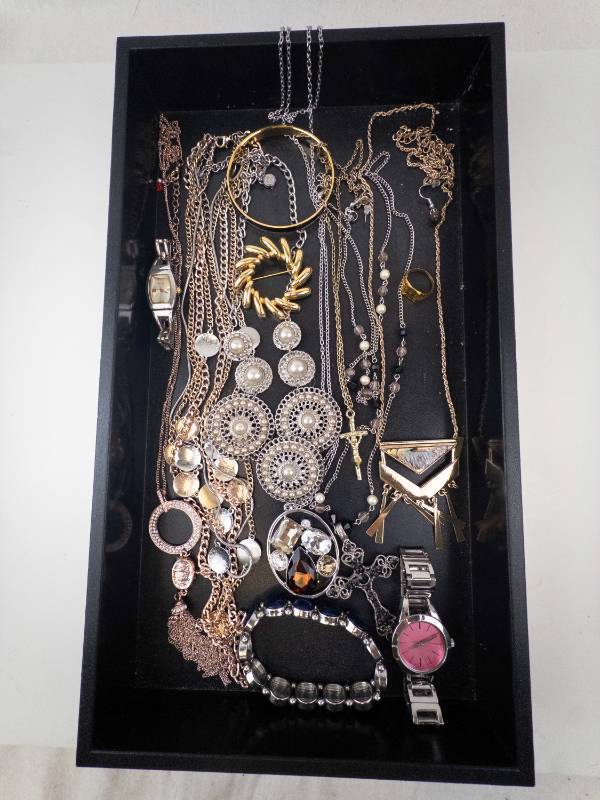 lot 67 image: Assorted Jewelry Lot - Necklaces, Bracelets, Watches, Rings, Pendants