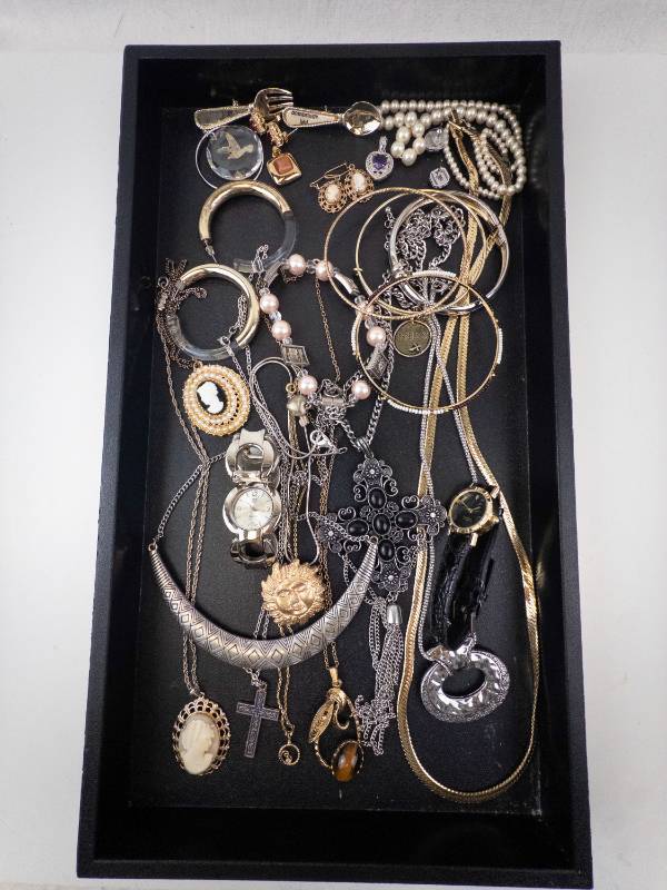 lot 74 image: Assorted Costume Jewelry Lot - Necklaces, Bracelets, Watches & Pendants