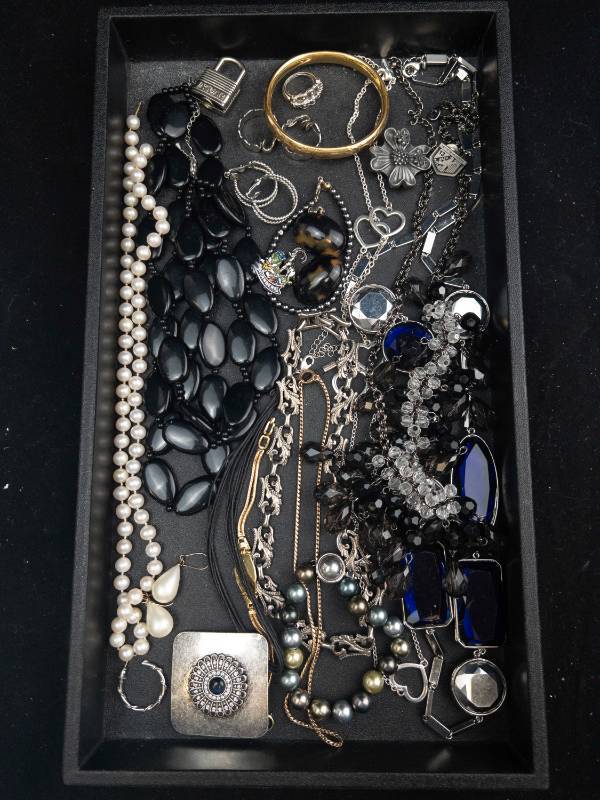 lot 82 image: Jewelry Lot - Black Bead Necklaces, Pearl Strands, Silver Chains & Blue Crystal Charms