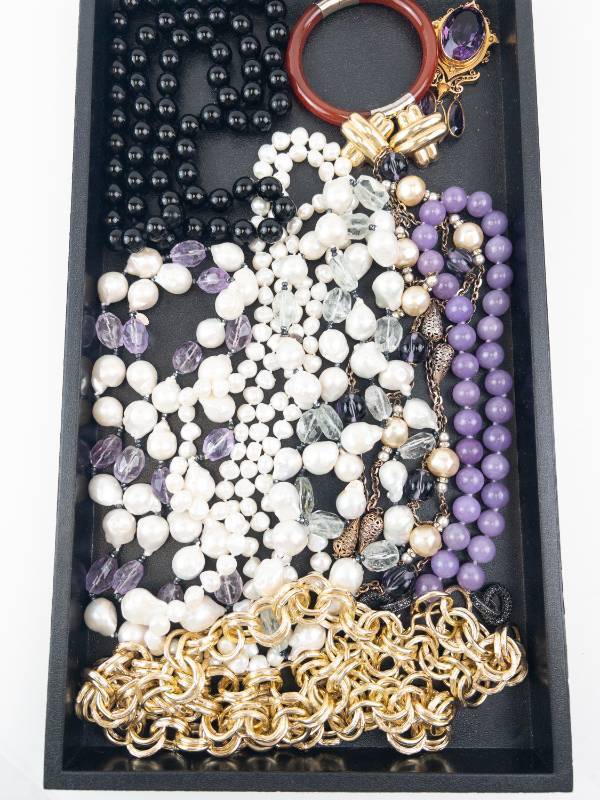 lot 105 image: Bead Jewelry Lot - Pearl & Amethyst Beads, Purple Glass Beads, Gold Chains