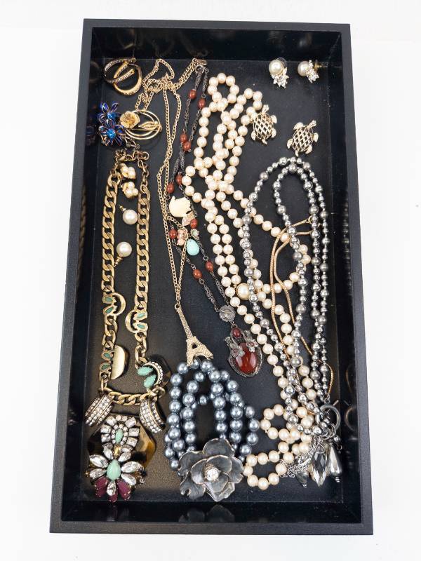 lot 117 image: Costume Jewelry Lot - Pearl & Bead Necklaces, Bracelets, Earrings, Eiffel Tower Pendant