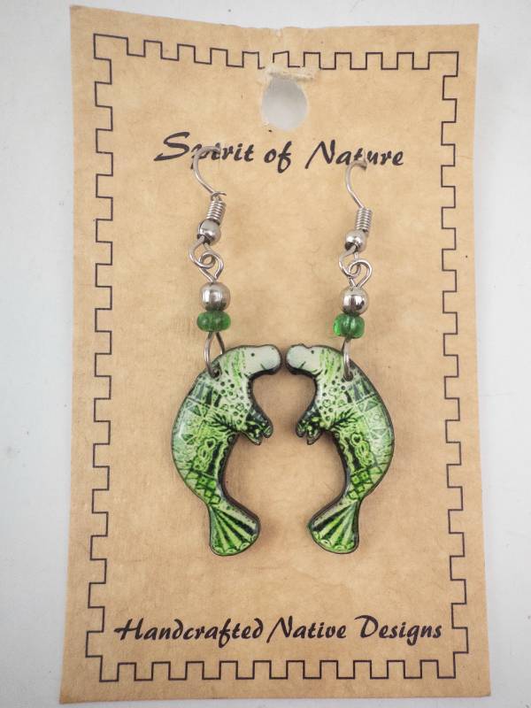 lot 157 image: Spirit of Nature Manta Ray Earrings - Handcrafted Native Designs