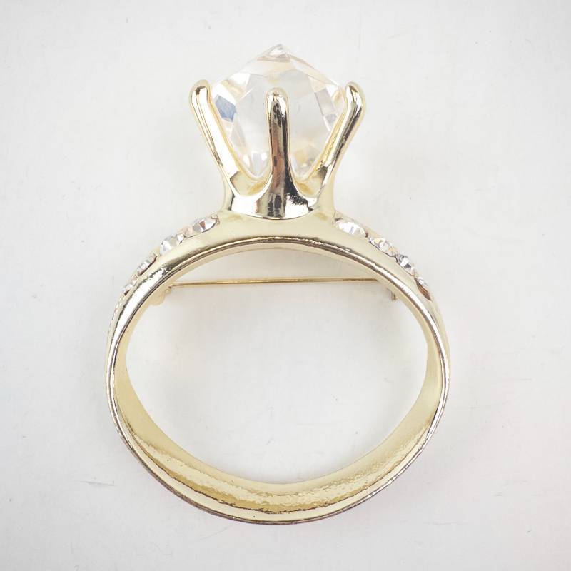 lot 182 image: Yellow Gold Ring with Large Center Stone & Pav Band