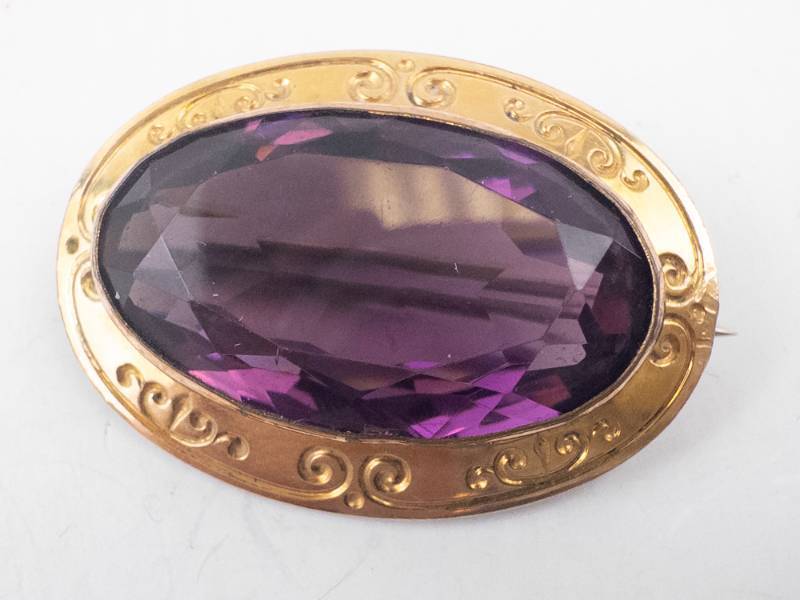 lot 191 image: Gold-Filled Amethyst Oval Brooch with Scrollwork