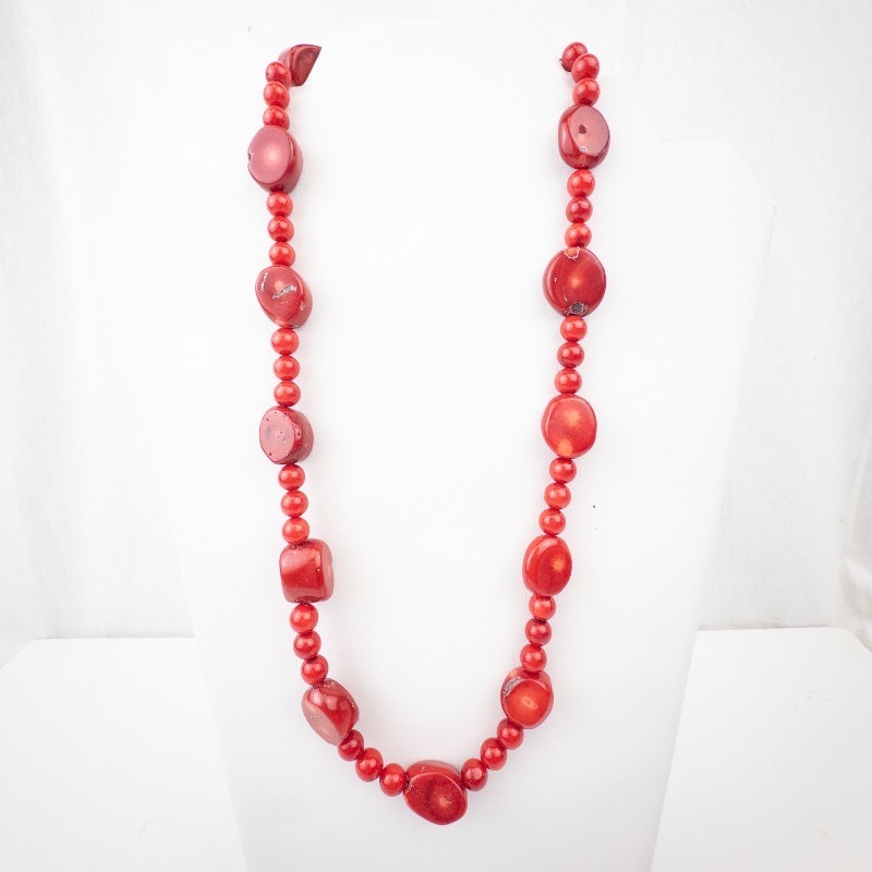 lot 247 image: Red Beaded Coral Necklace with Large Disc Beads - Toggle Clasp