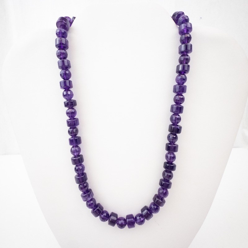 lot 248 image: Amethyst Necklace - Faceted Purple Beads