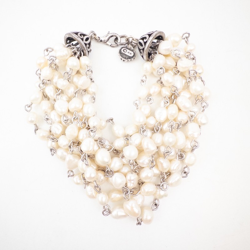 lot 255 image: Freshwater Pearl Multi-Strand Bracelet with Ornate Silver Clasp