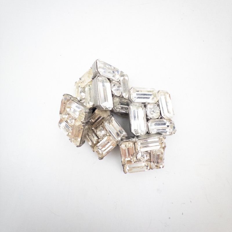 lot 260 image: Gorgeous Vintage Rhinestone Buttons - Clear Rectangular Rhinestones - Lot of 6