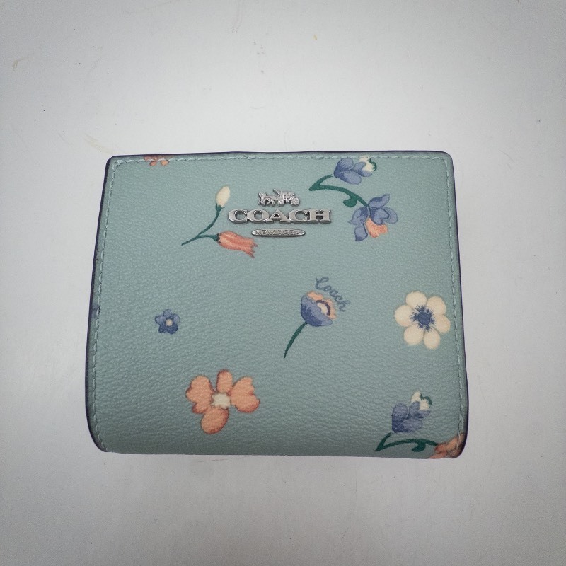 lot 4A image: New Coach Floral Print Zip-Around Wallet Light Blue Leather