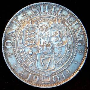 lot 35 image: VF 1901 Great Britain Silver 1 Shilling, Prominent die crack, .181 OzT  .925