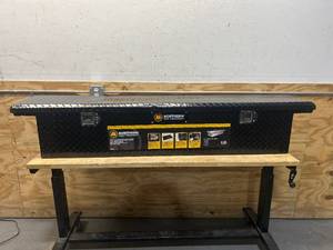 Northern Tool + Equipment Slim Low-Profile Crossover Truck Toolbox, 69in. x 12in. x 13in., Aluminum, Gloss Black, Paddle Latches MSRP $399.99