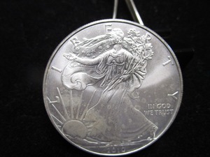 lot 11 image: 2010 American Eagle $1 Silver  Coin