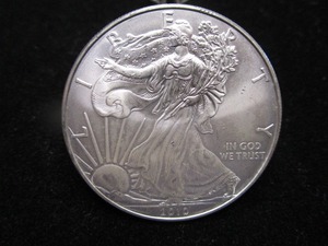 lot 12 image: 2010 American Eagle $1 Silver Coin