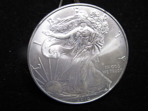 lot 29 image: 2010 American Eagle $1 Silver Coin