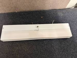 lot 198 image: 6 Pack Of Crescent Lighting