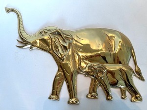 lot 10 image: Brass Elephant with Calf Sculpture - Mother Elephant Wall Art