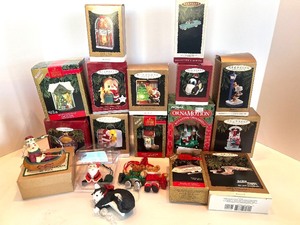 lot 75 image: Keepsake Ornament Lot - Including Star Trek U.S.S. Enterprise & Shuttlecraft Galileo